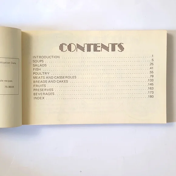 The Crockery Pot Cookbook - 1975 - Picture 8 of 13